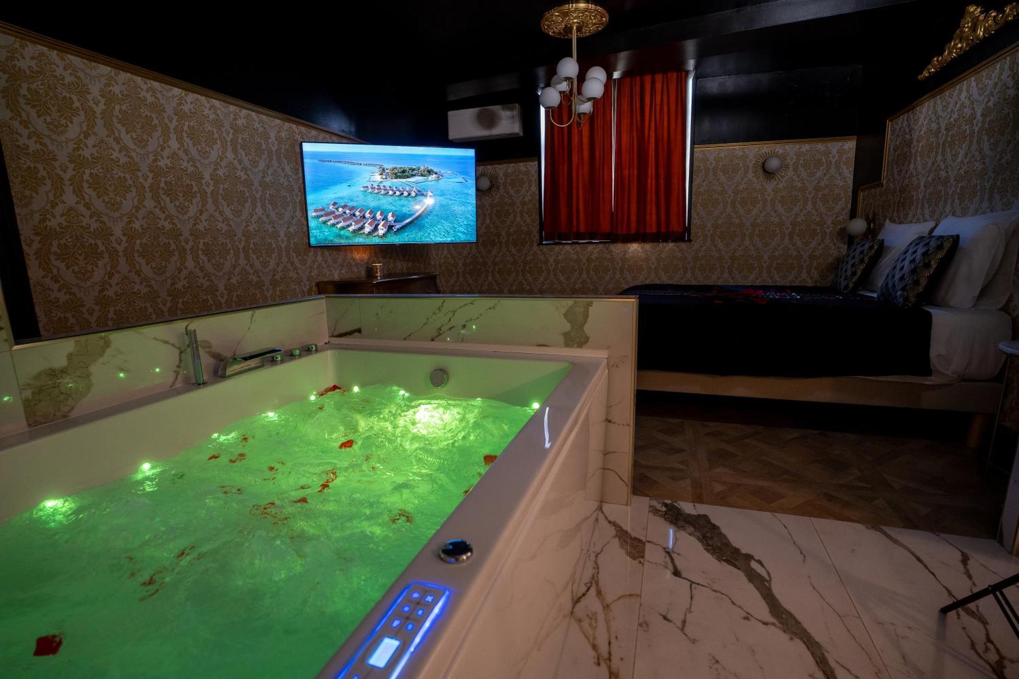 Appartement D'Exception Avec Jacuzzi Villefranche-sur-Saône Exterior foto